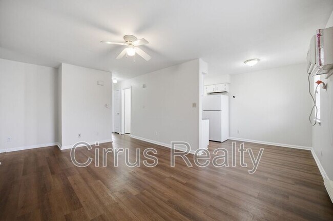 Foto del edificio - 4914 E Princess Anne Rd