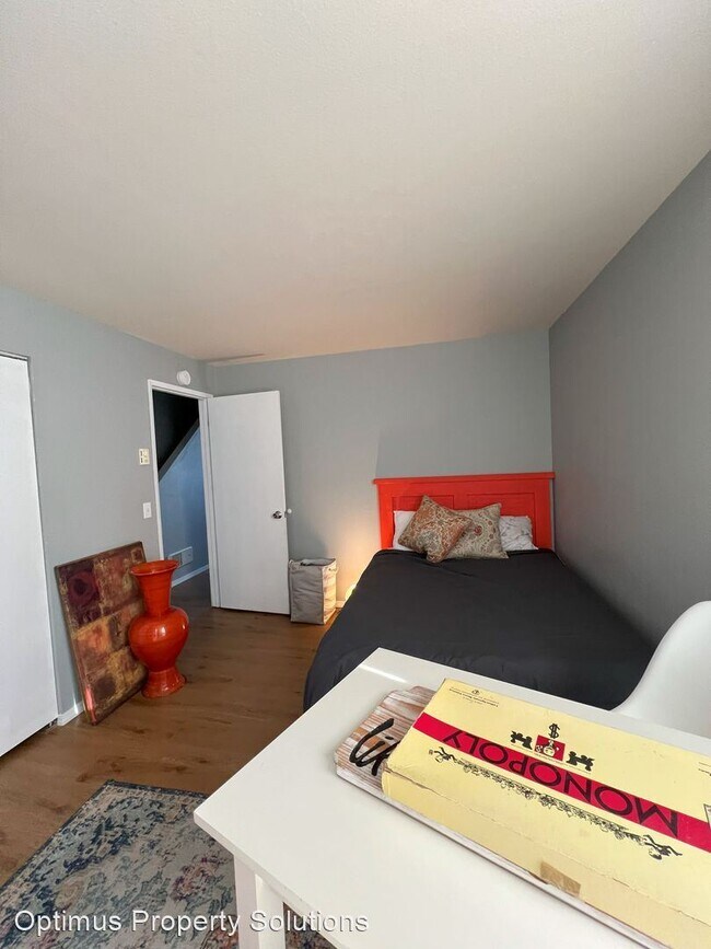 Building Photo - 2 br, 1.5 bath House - 7806 Birch Bay Driv...