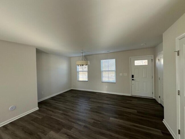 Foto del edificio - 80 Hunting Wood Dr