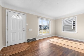Building Photo - 2438 Brookdale Ave