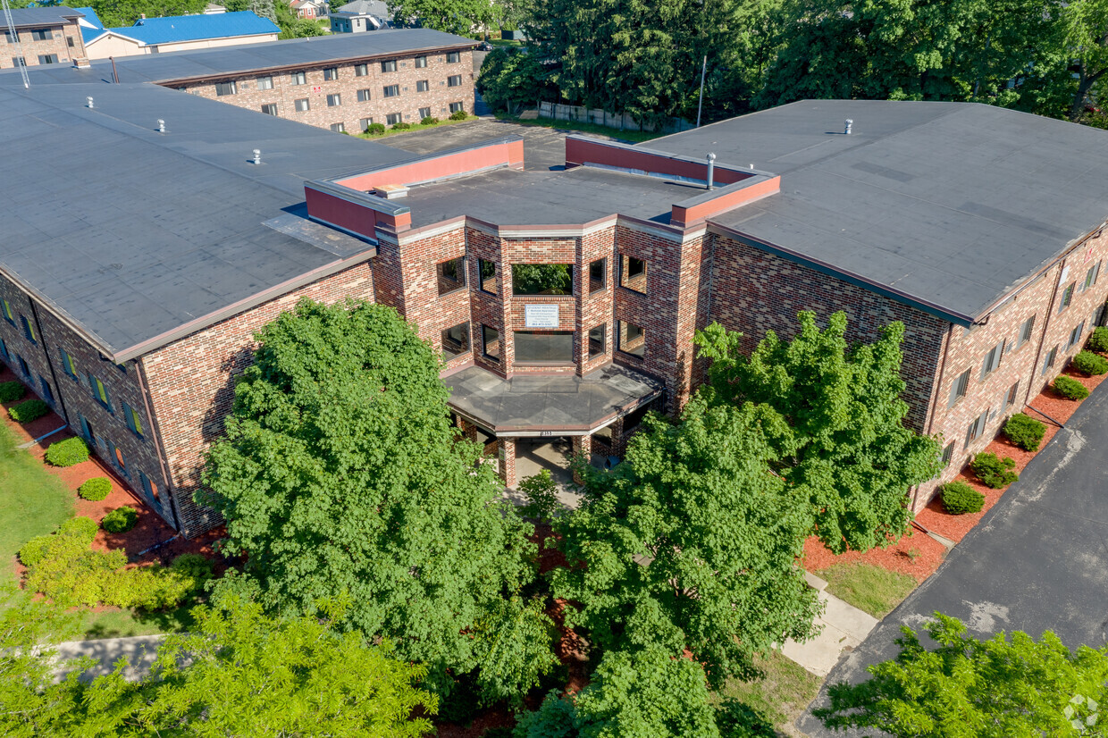 Foto principal - Regent-West Apartments