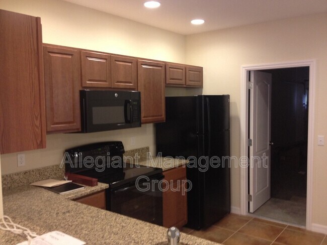Foto del edificio - 2300 Aloha Bay Ct