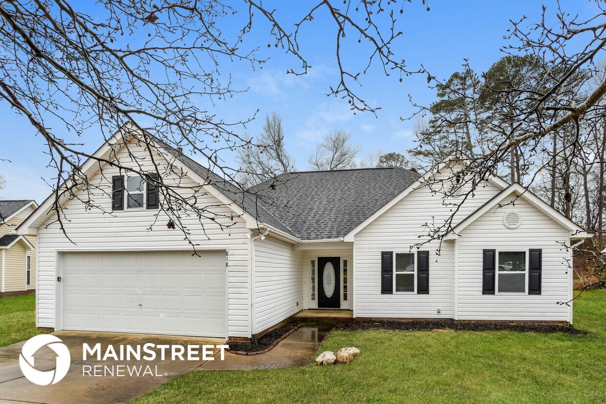 Foto principal - 818 White Oak Ln