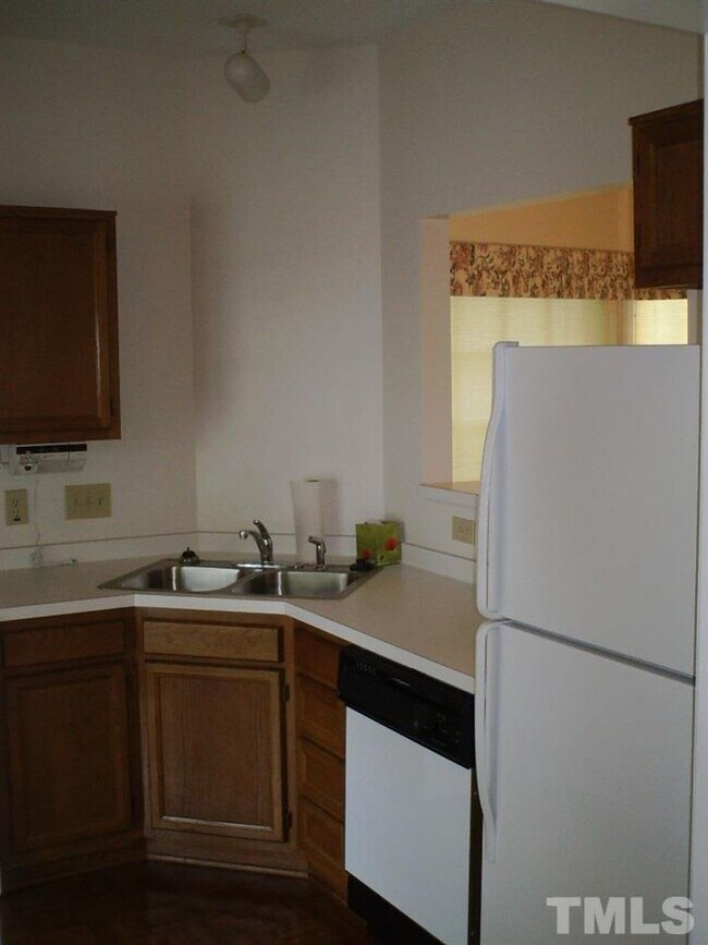 Foto del edificio - 101 Windward Ct