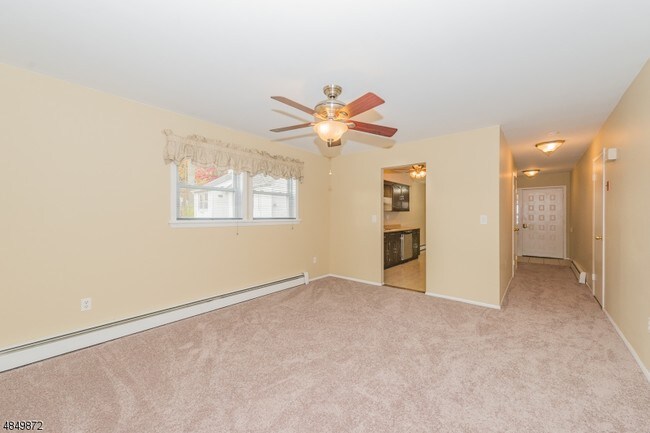 Foto del edificio - 278 Franklin Rd