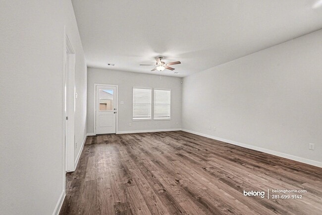 Building Photo - 4015 Ancient Honor Dr