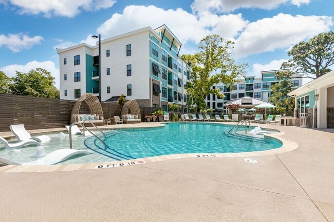 Photo - Hawthorne at Oleander Apartments