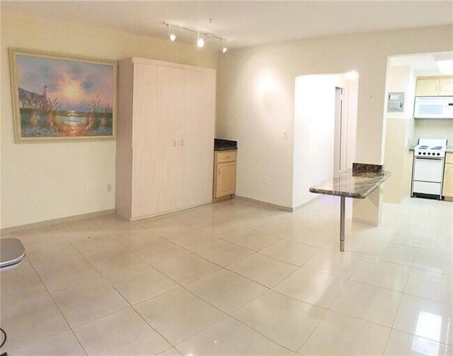 Foto del edificio - 2001 S Ocean Dr