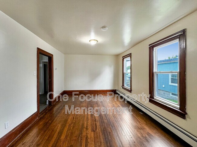Foto del edificio - 168 S Jones St