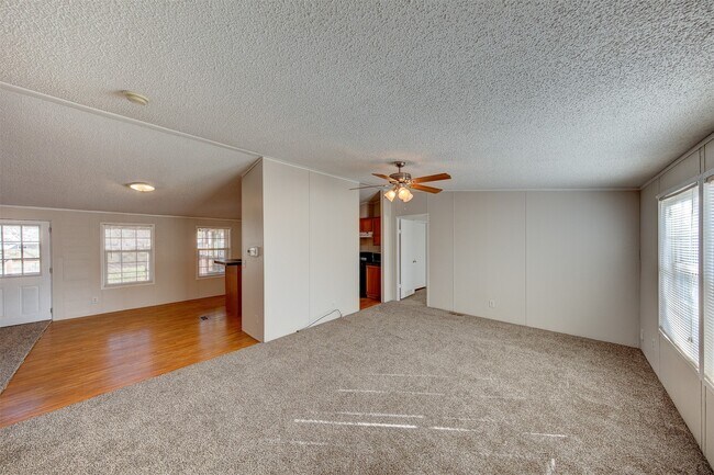 Building Photo - 78 County Rd 3310A