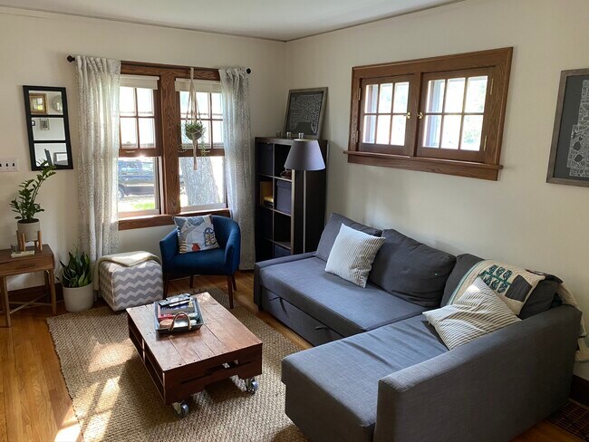 Foto del edificio - 4930 28th Ave S