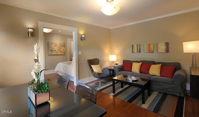 Foto del edificio - 303 N Hudson Ave