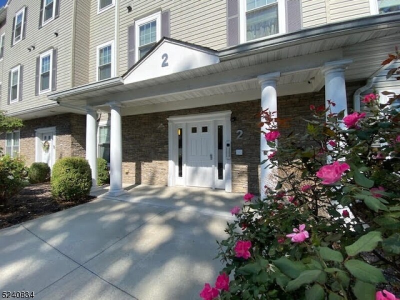 2 Bland Ct, Bloomfield, NJ 07003 Townhome Rentals in Bloomfield NJ