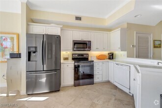 Building Photo - 451 Bayfront Pl