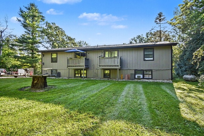 Building Photo - Cozy 2 bedroom Sanford Apartment Rental - $900/Month