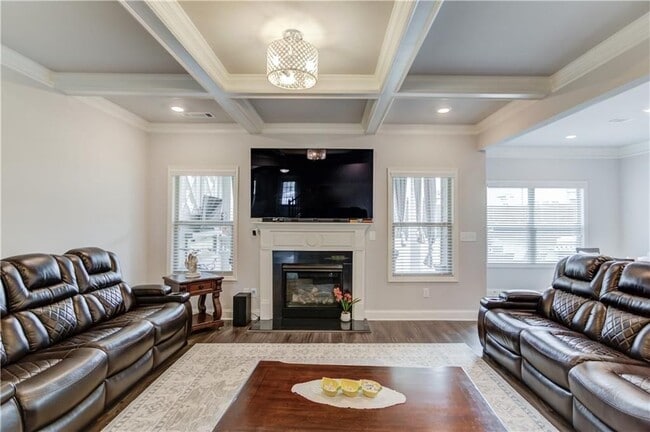 Foto del edificio - 404 Henson Farm Dr