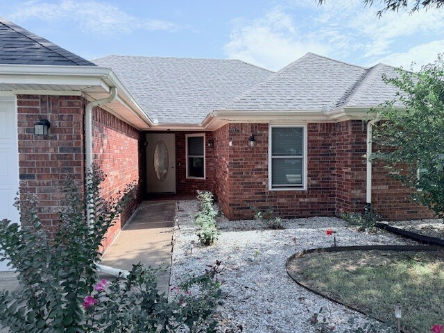 Foto del edificio - 703 Windsor Ln