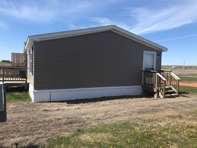 Building Photo - Great single family home for RENT in Belfield