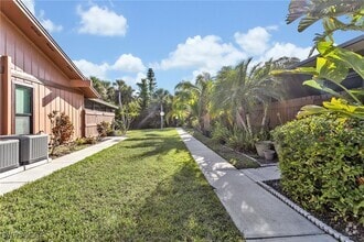 Building Photo - 15514 Crystal Lake Dr