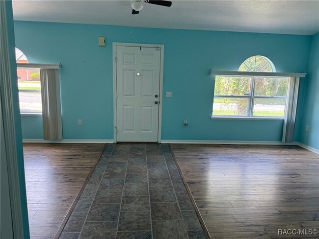 Building Photo - 3 Lindwood Ct