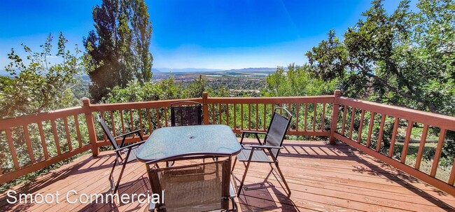 Foto del edificio - 5 br, 3 bath House - 1290 Oakridge Drive
