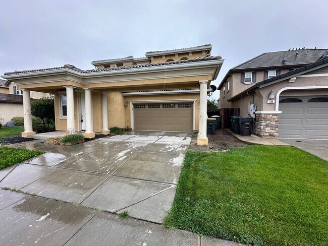 Foto del edificio - Beautiful 4 Bedroom, 2.5 Bath Lathrop Home