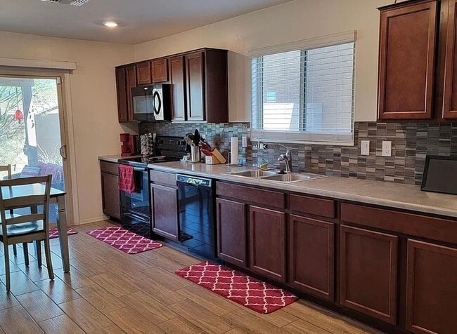 Building Photo - 8779 E Stone Meadow Cir