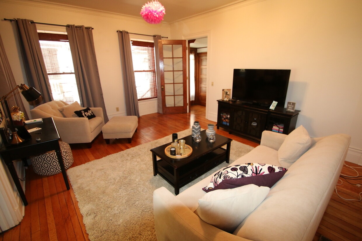 Building Photo - 356#3