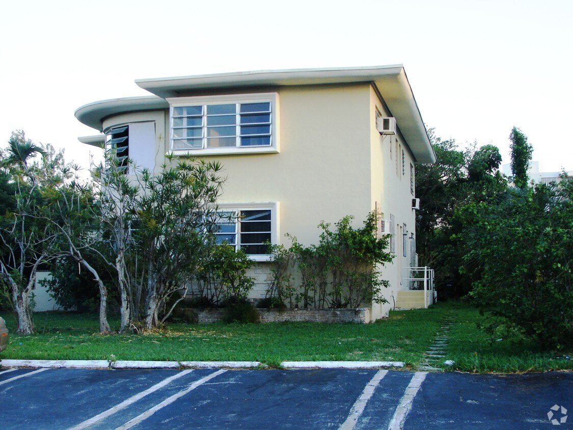 Foto del exterior - 1020 93rd St