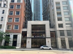 Building Photo - 150 Main St W