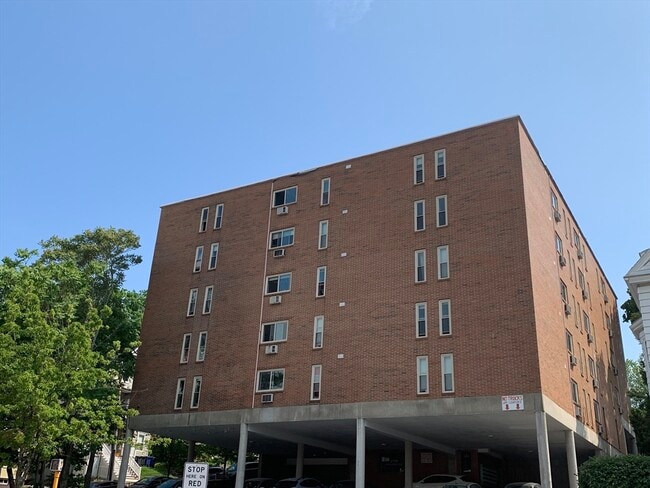 Building Photo - 270 Highland Ave