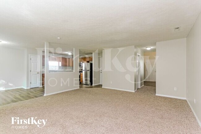 Building Photo - 3866 Planewood Dr