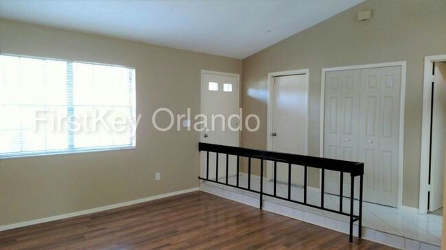 Building Photo - 718 Lancewood Dr