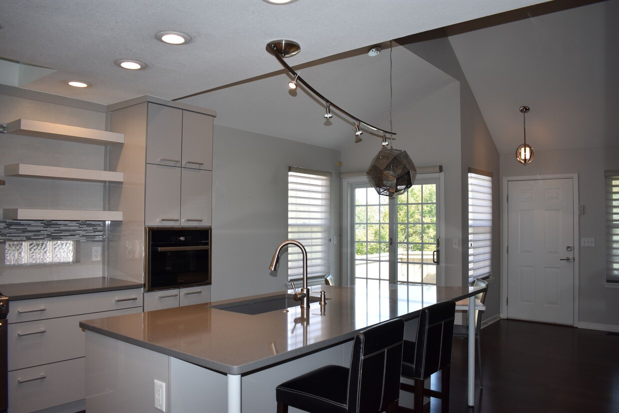 Kitchen - 5691 E Nichols Pl