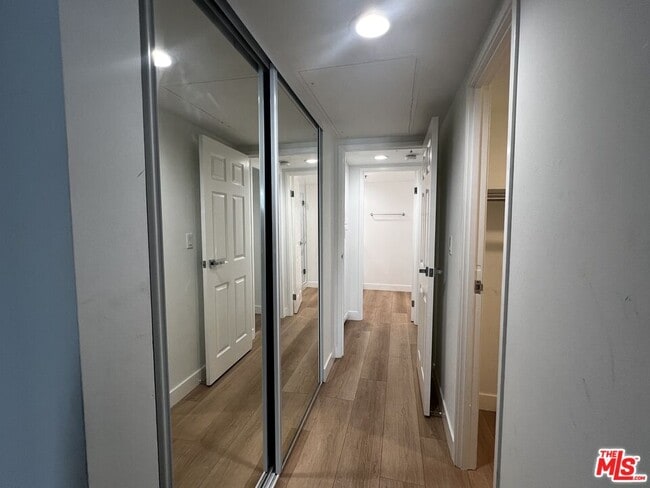 Foto del edificio - 10390 Wilshire Blvd