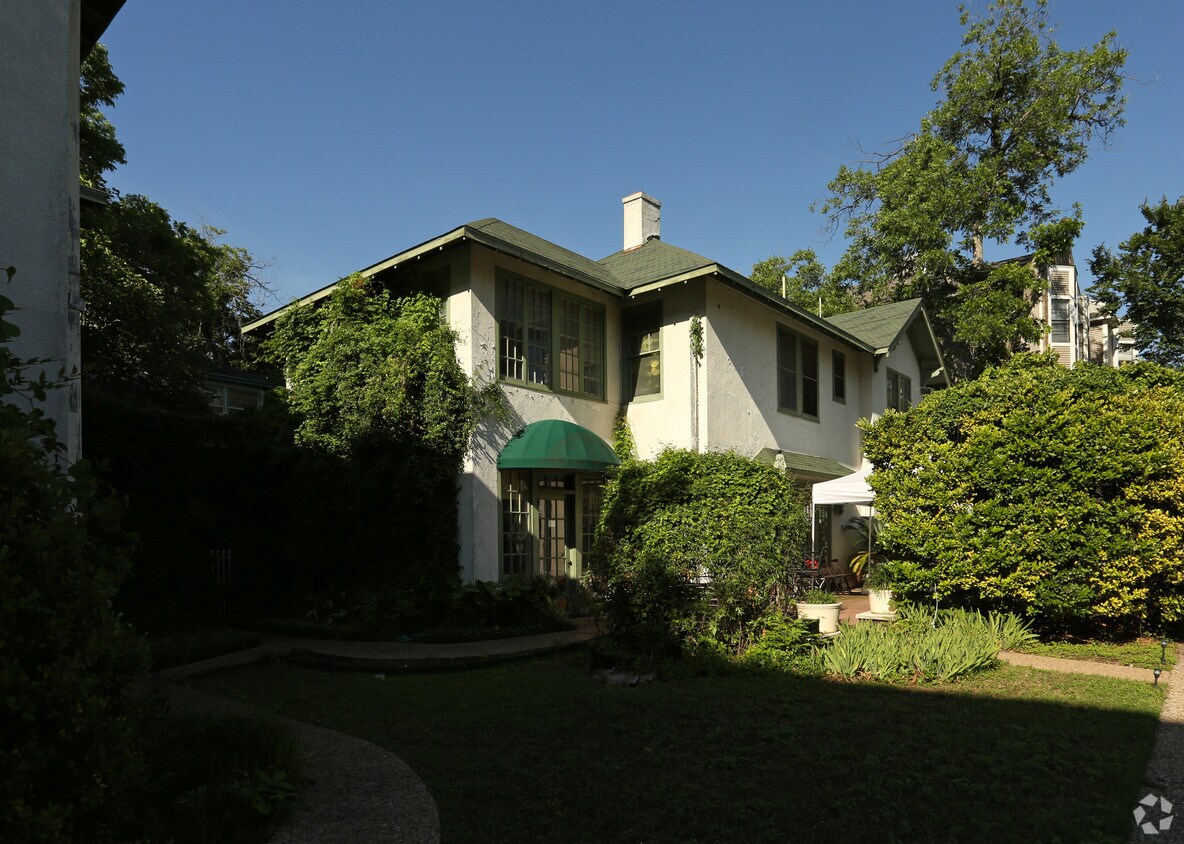 Foto del edificio - Spruce House