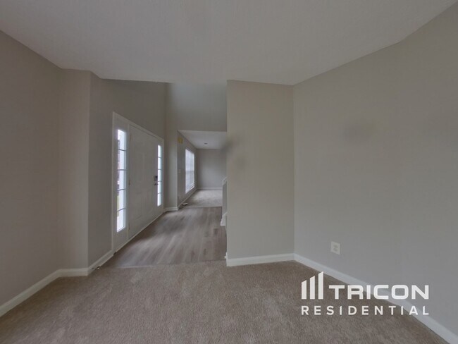 Foto del edificio - 739 Pennybrook Ln