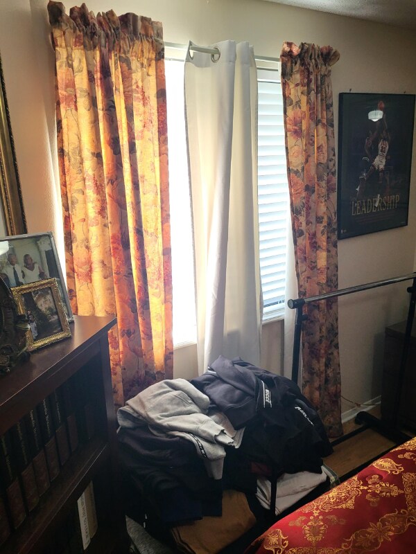 Foto del edificio - 403 Cedar Ridge Ct