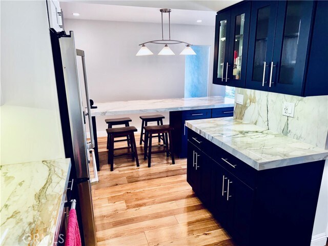 Foto del edificio - 1541 Buena Vista