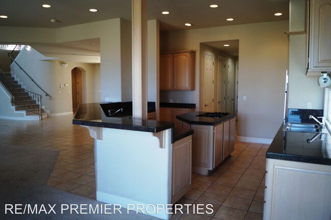 Foto del edificio - 4770 Aberfeldy Rd