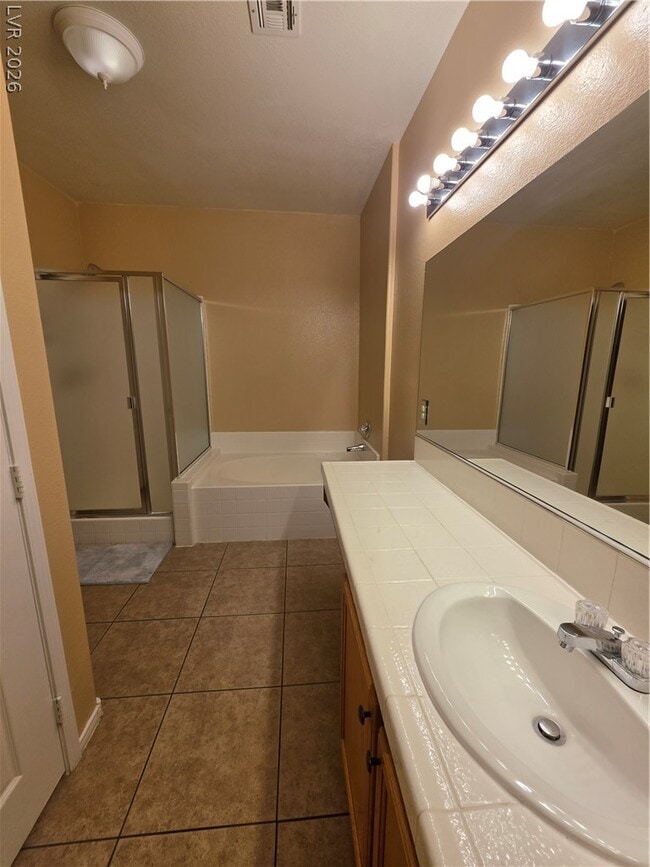Building Photo - 904 Domnus Ln