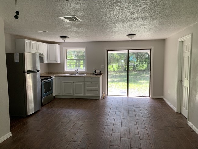 Foto del edificio - 709 S Adelle Ave