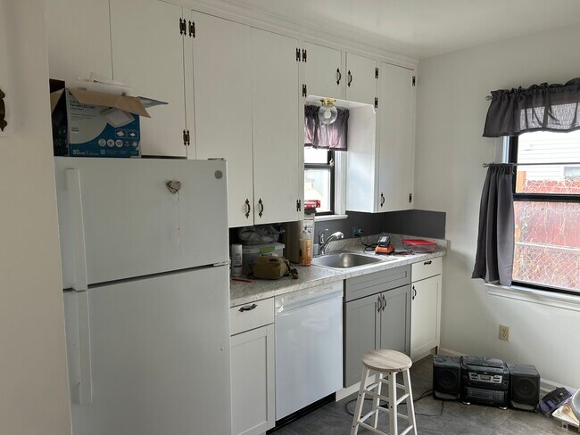 Foto del edificio - 355 W 200 N