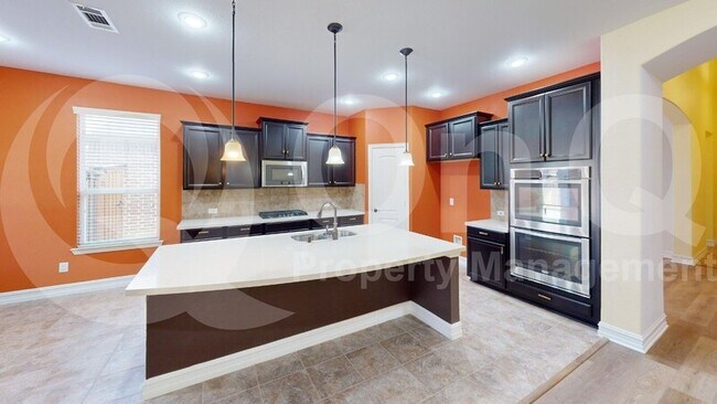 Foto del edificio - 2702 Red Sage Rd