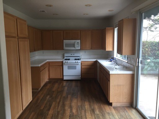 Building Photo - 3910 Villamonte Ct