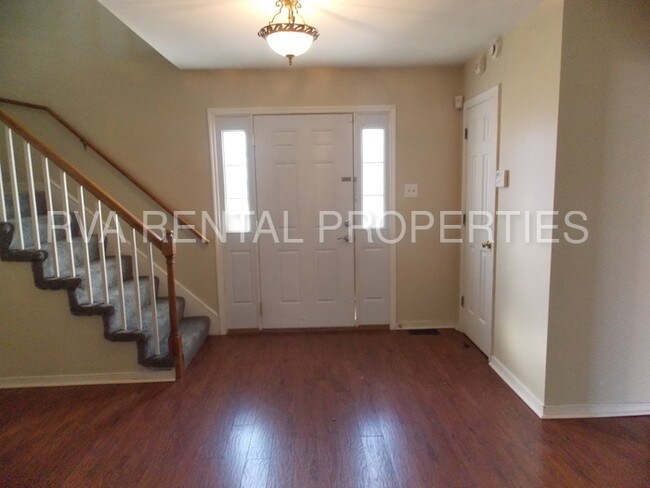 Building Photo - 2819 Quisenberry St