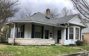 Building Photo - 329 S Jackson St