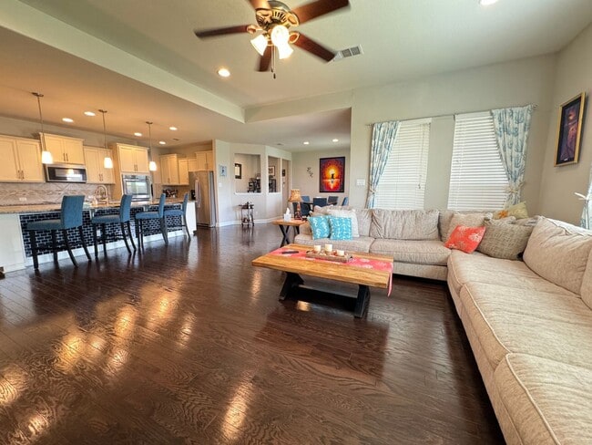 Building Photo - 6605 Alabaster Dr