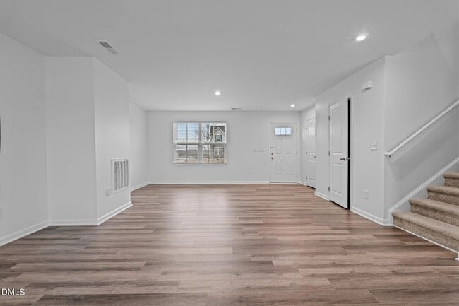 Building Photo - 27 Bird Dog Dr