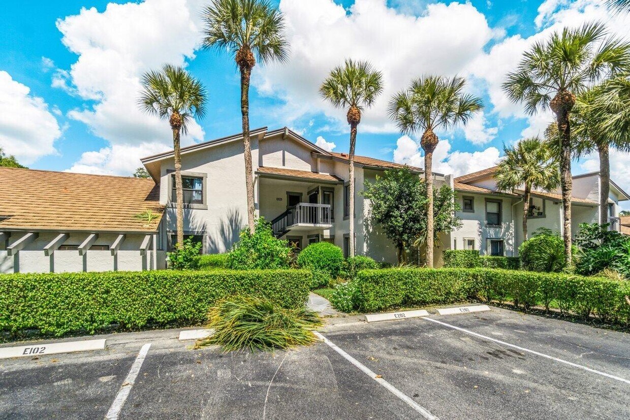 11397 Pond View Dr Unit E202, Wellington, FL 33414 Condo for Rent in